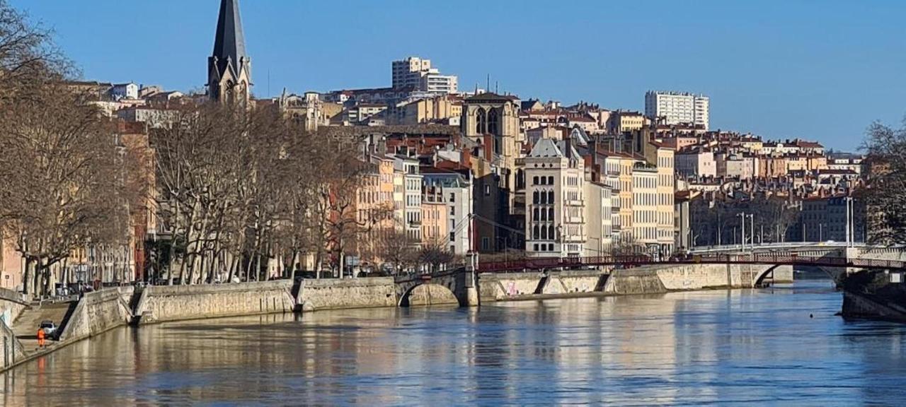 Porte Du Vieux Lyon, Vue Sur La Saone 外观 照片